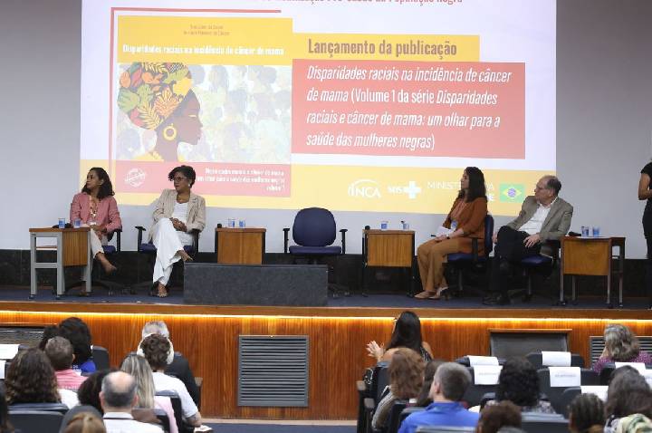 Câncer de mama: mulheres negras morrem 3,8 vezes mais que brancas