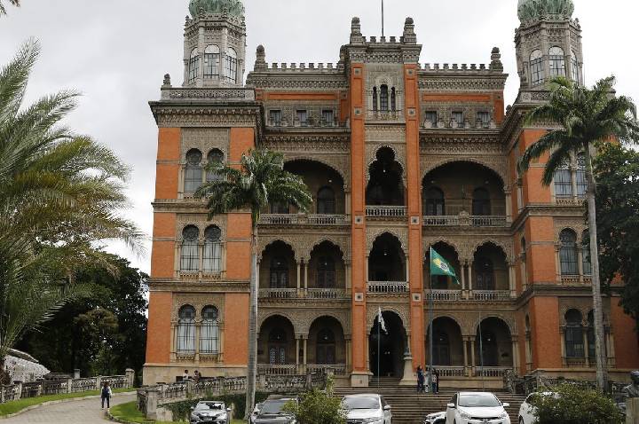 Fiocruz e Ministério das Cidades lançam editais unindo cultura e saúde