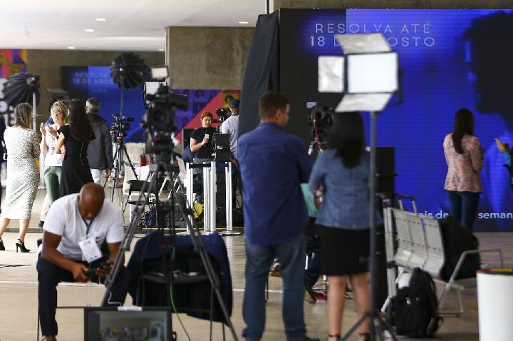Fórum pede compromisso de candidatos com comunicação democrática