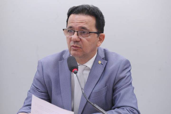 Projeto aumenta pena para adulteração de alimentos e torna o crime hediondo