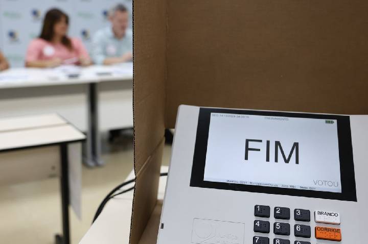 Saiba os direitos de idosos e pessoas com deficiência para votar