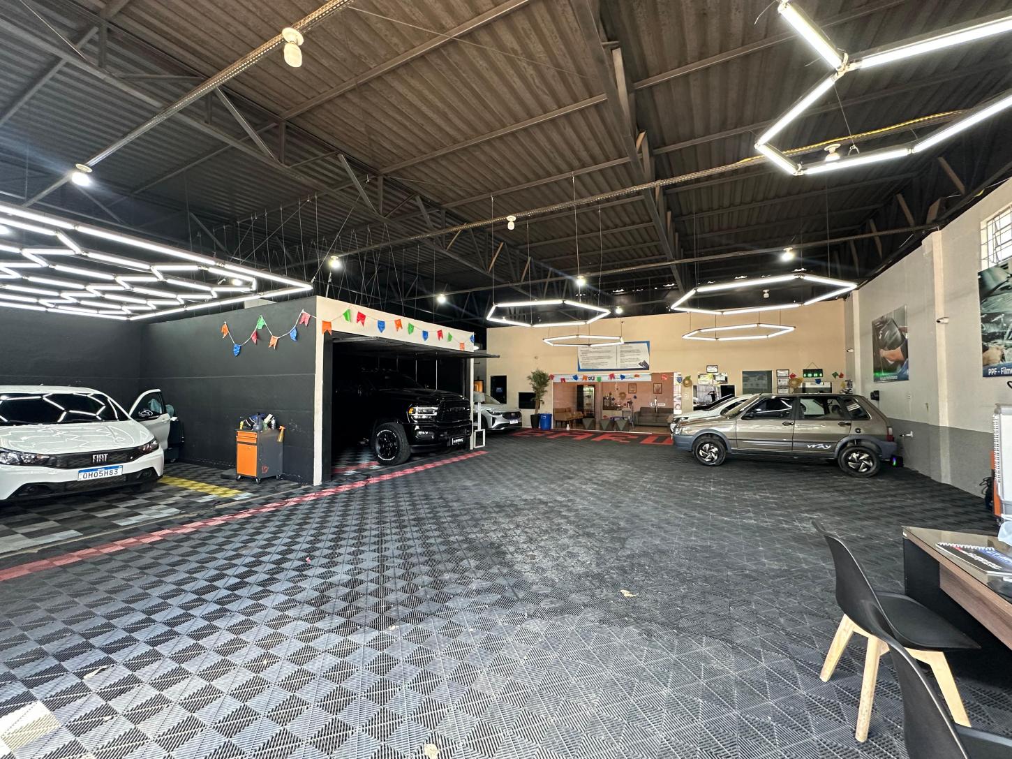 BARUC É CONFIANÇA EM DOIS MUNDOS: GASTRONOMIA E PREPARAÇÃO AUTOMOTIVA