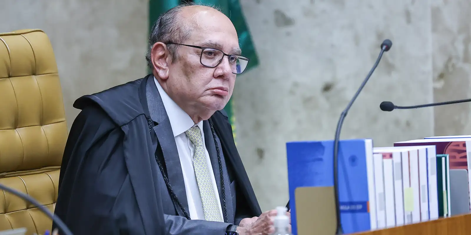 Gilmar Mendes nega pedido de prisão domiciliar a Bolsonaro
