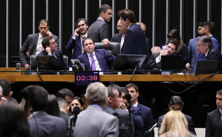 Adiada votação de projeto que cria novo regime para socorrer ou liquidar bancos